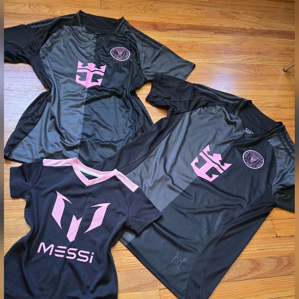 MESSi Women's Black and Pink Athletic Jersey - Short Sleeve..Family Set ot